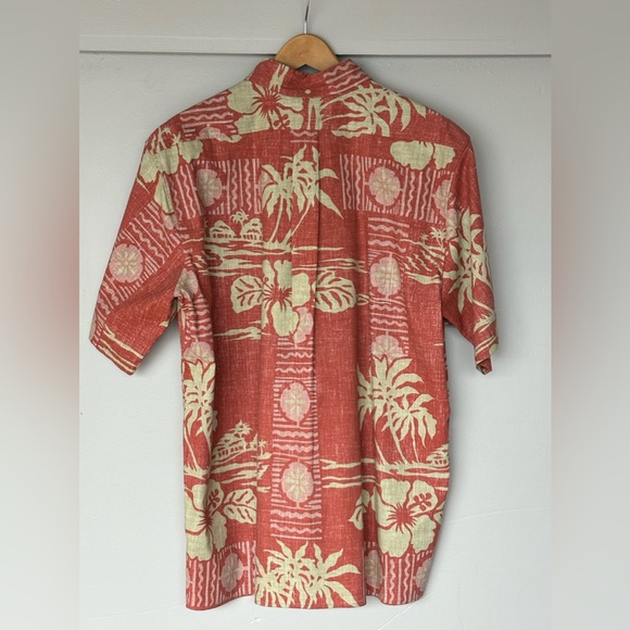 Reyn Spooner Men’s Vintage Hawaiian Shirt - Picture 2 of 4